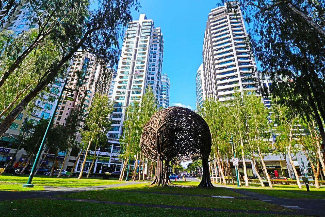 Oasis Regency @ Fort Victoria Bgc Taguig Exterior photo